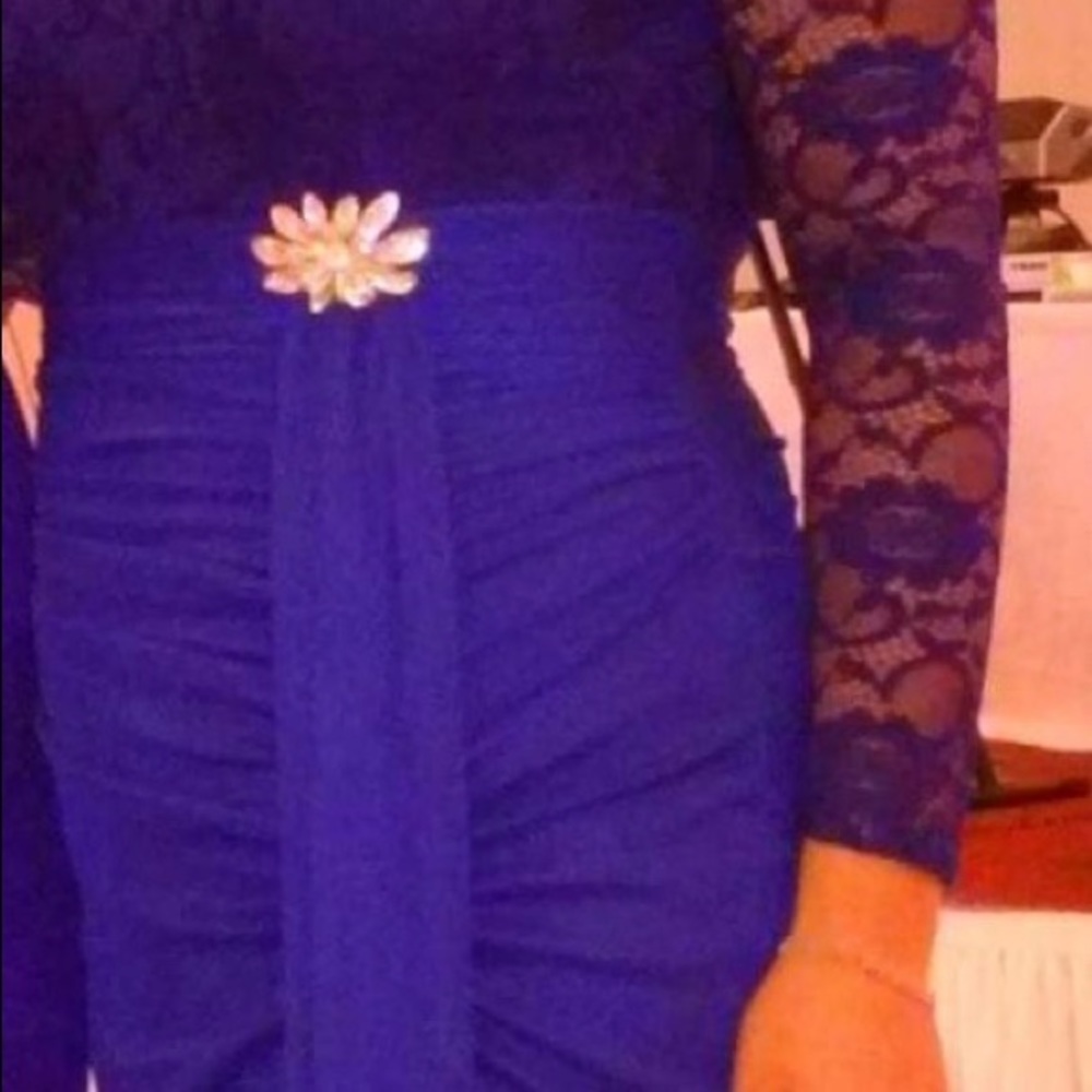 Dress - Picture 2 of 3